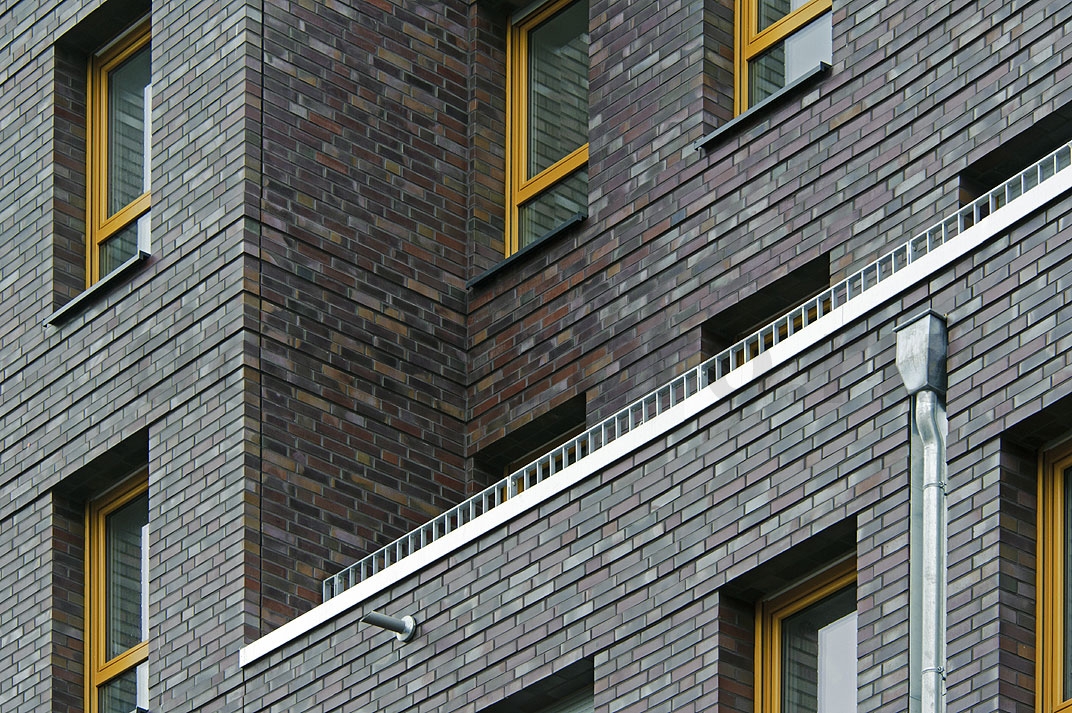 Одноэтажные и двухэтажные дома из клинкерного кирпича фото Roben Oxford